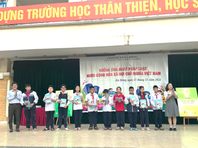 Trường THCS Yên Nghĩa hưởng ứng "Ngày Pháp luật nước cộng hoà xã hội chủ nghĩa Việt Nam"